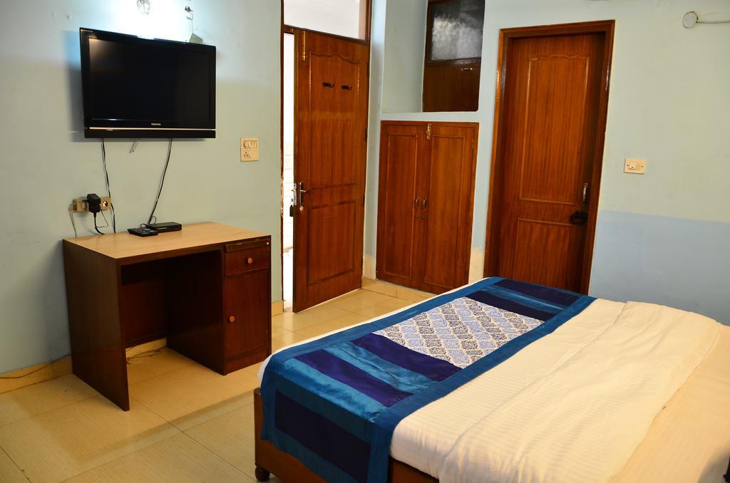 Airport Hotel Paradise International New Delhi Extérieur photo